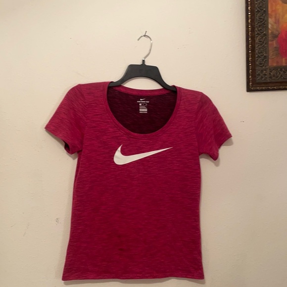 Gently used Nike excellent condition - Picture 1 of 4